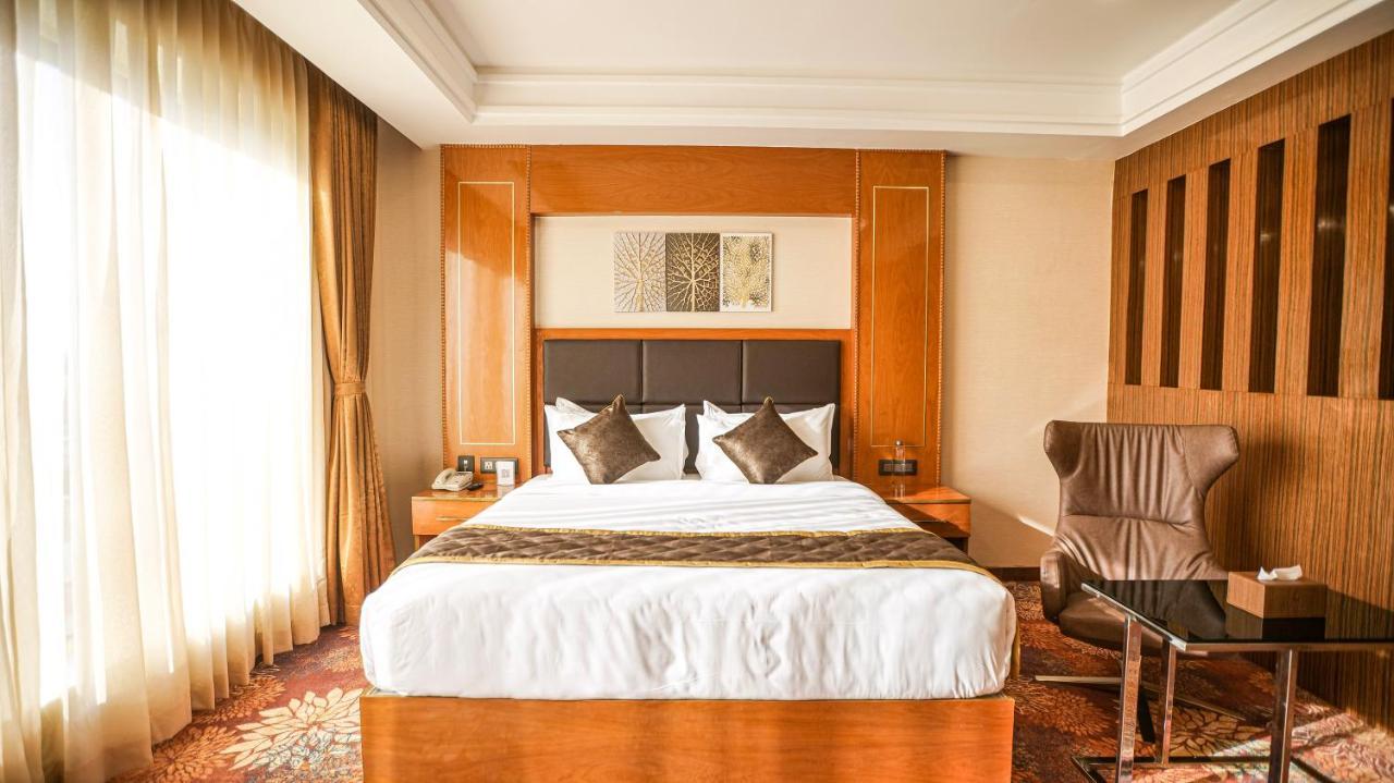 Leroy Grand - Yeshwanthpur Hotel Bangalore Eksteriør billede